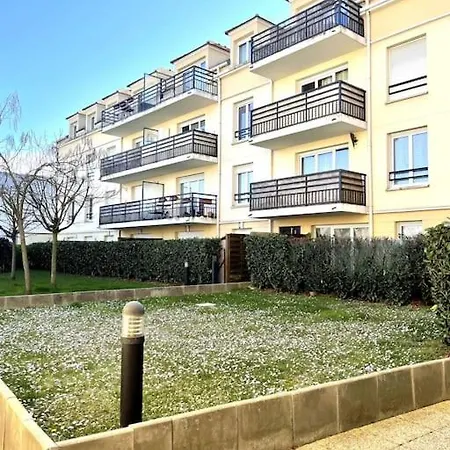 Grand F3 A 30Mn De Paris - Terrasse + Parking Prive Apartment Saint-Ouen-l'Aumone Exterior photo