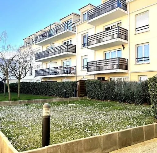 Grand F3 A 30Mn De Paris - Terrasse + Parking Prive