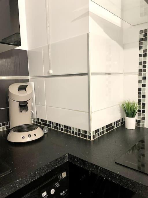 Grand F3 A 30mn De Paris - Terrasse + Parking Prive * Saint-Ouen-l'Aumone